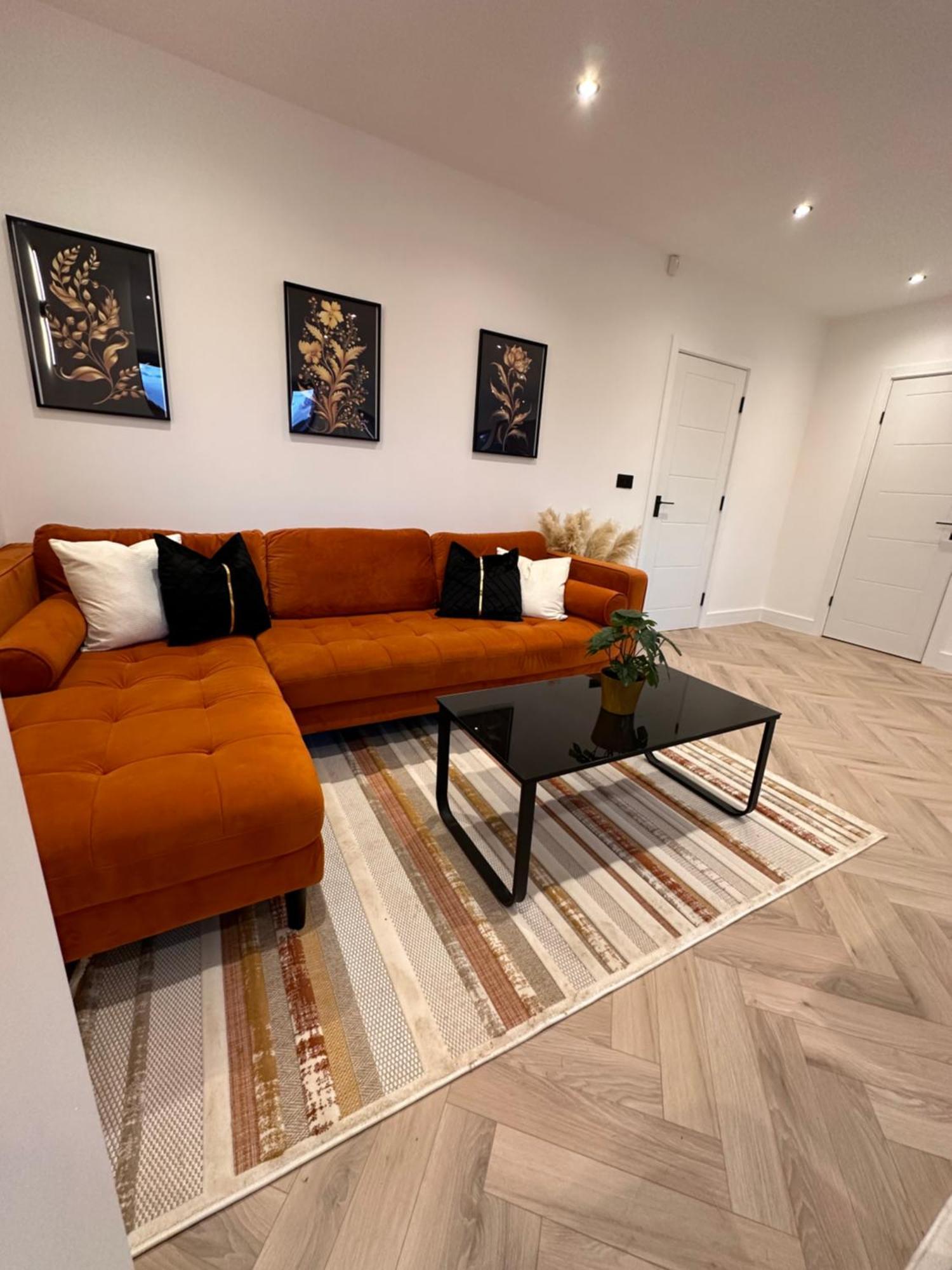 R5 - Luxury Private Ensuite Self-Contained Room - Newly Renovated هالزوين المظهر الخارجي الصورة