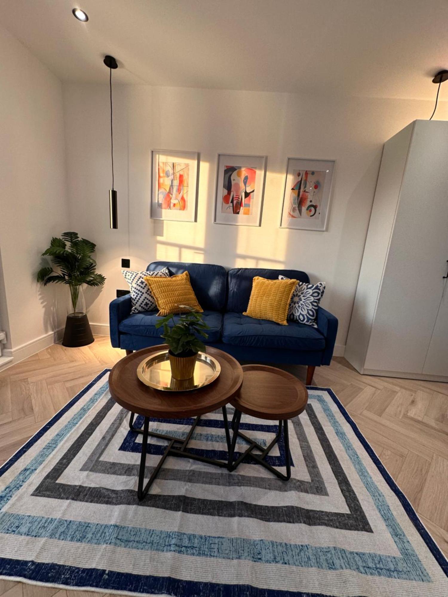 R5 - Luxury Private Ensuite Self-Contained Room - Newly Renovated هالزوين المظهر الخارجي الصورة