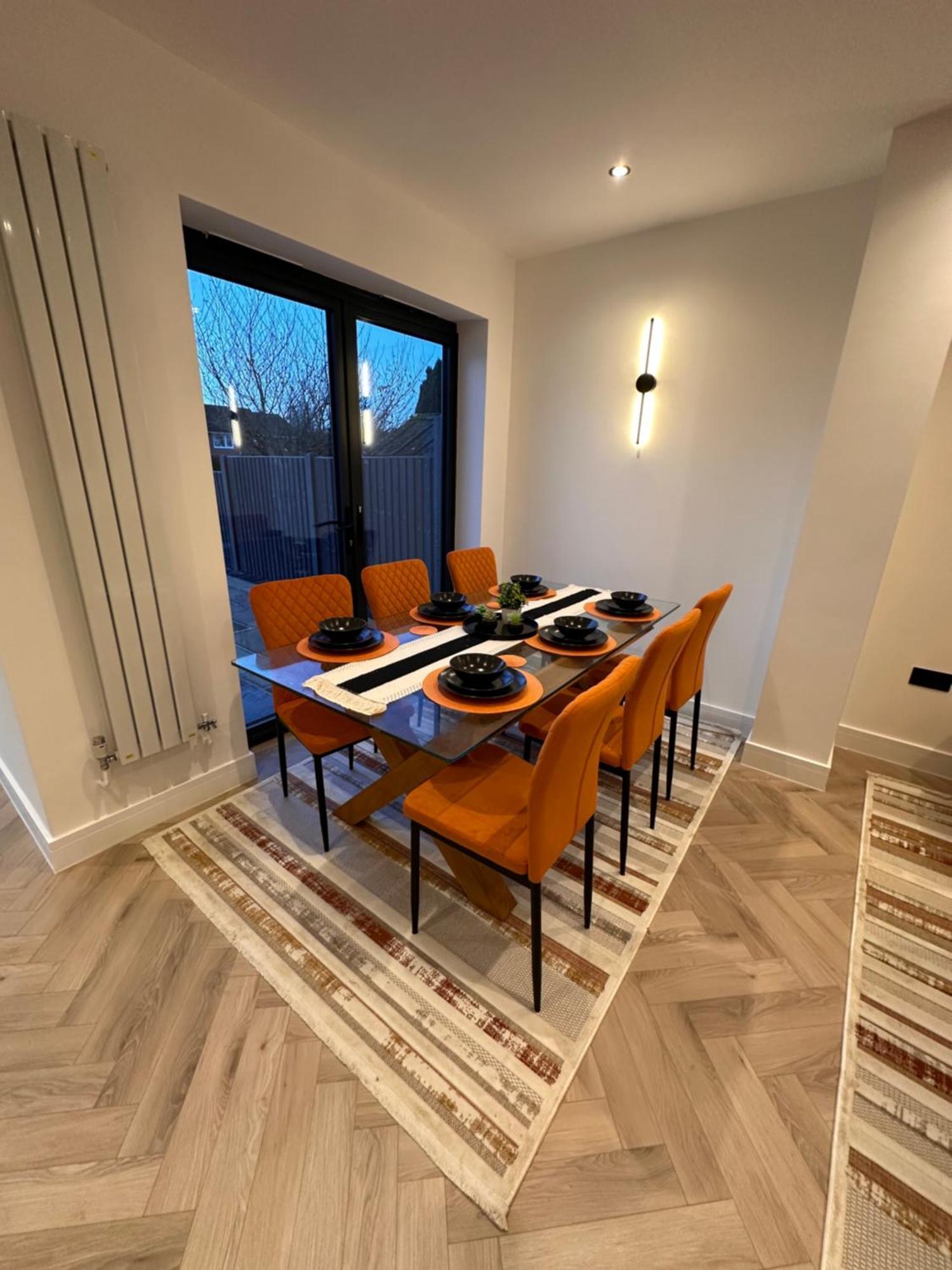 R5 - Luxury Private Ensuite Self-Contained Room - Newly Renovated هالزوين المظهر الخارجي الصورة
