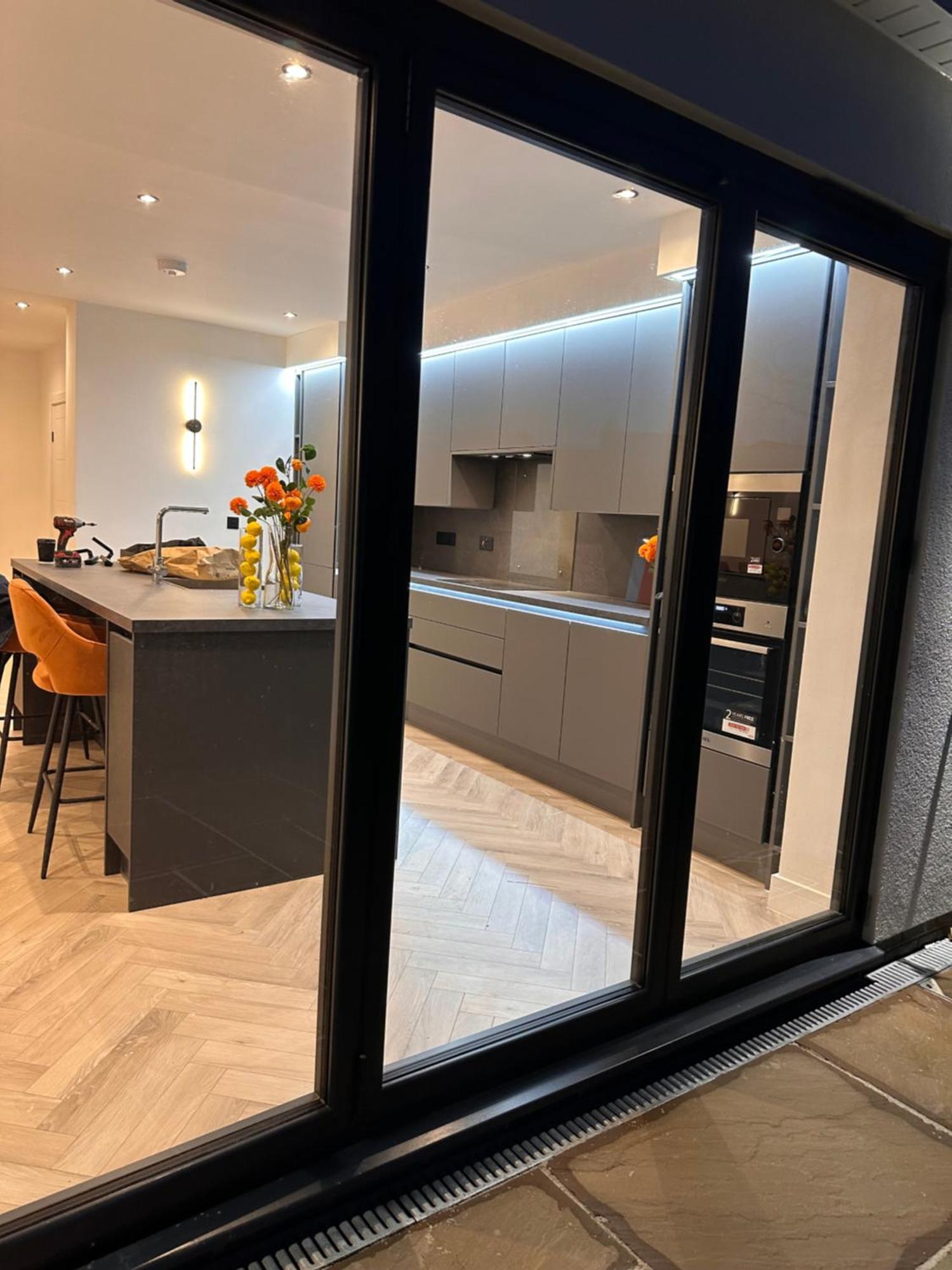 R5 - Luxury Private Ensuite Self-Contained Room - Newly Renovated هالزوين المظهر الخارجي الصورة